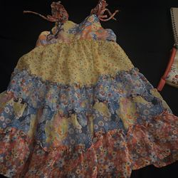 Girls dress