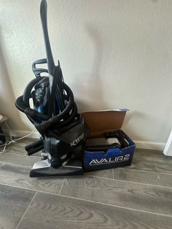 Kirby Avalir 2 Vacuum Cleaner - Like New w/ All Attachments & Shampoo Kit
