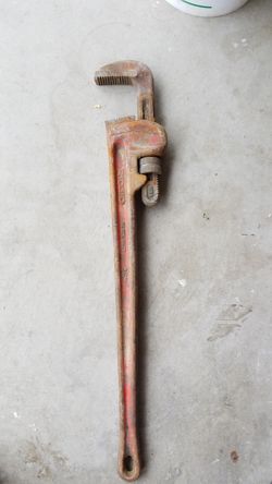 ridgid pipe wrench 36"