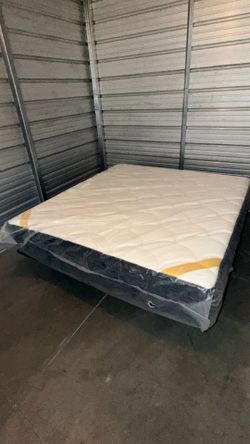 DreamCloud King Premier Rest Hybrid w/adjustable Bed Frame