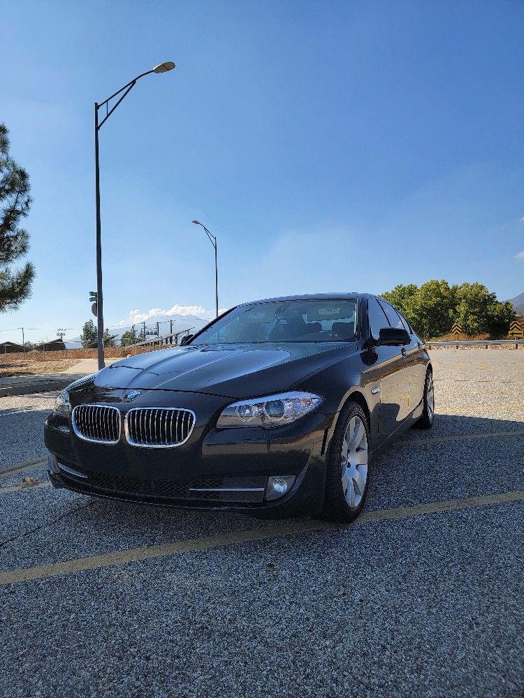 2011 BMW 528i