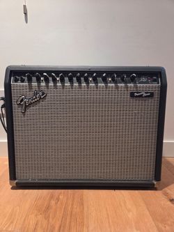 Fender Princeton Chorus Amp + Line 6 POD