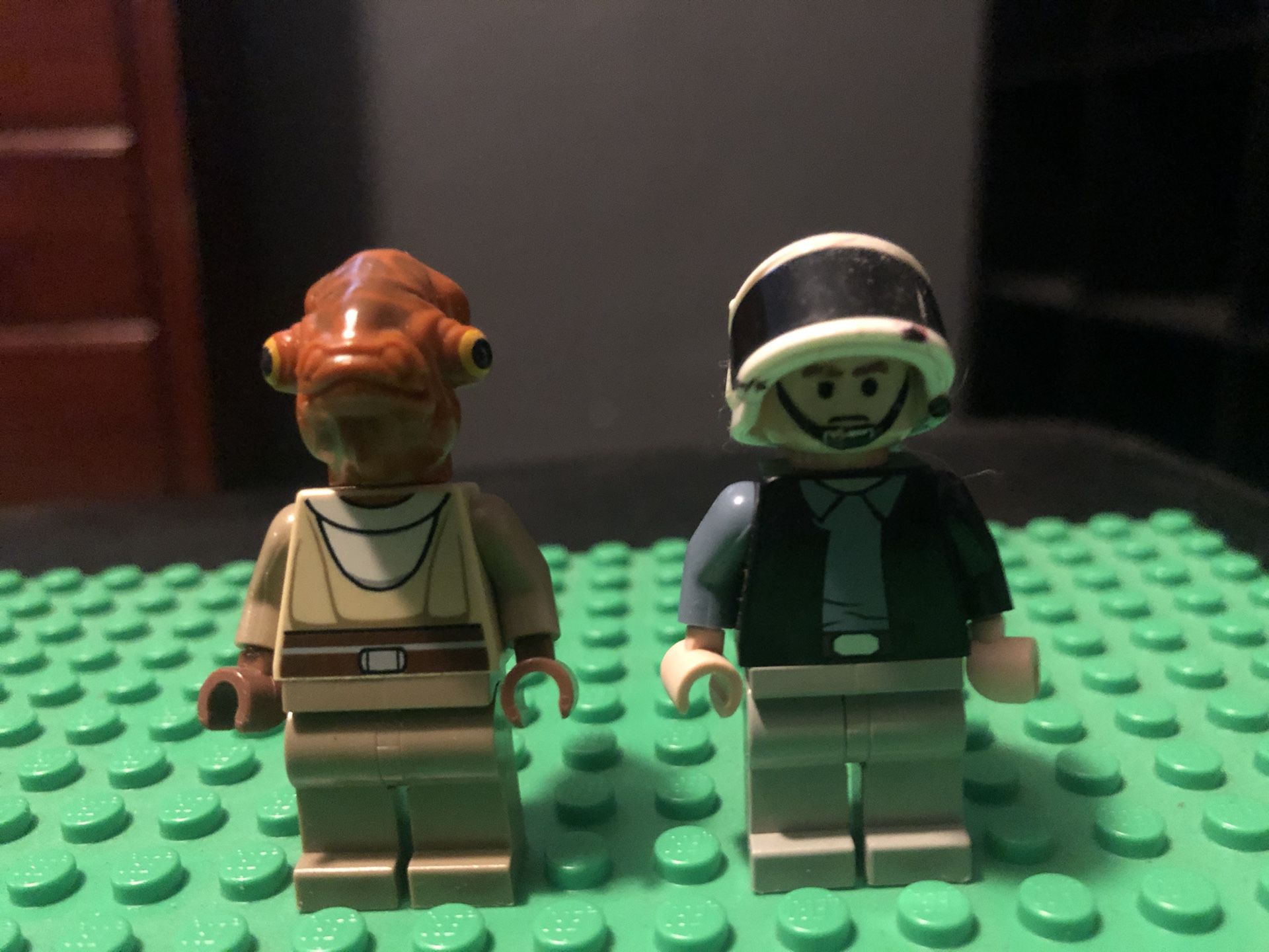 LEGO Star Wars Admiral Ackbar and Rebel for Sale in San Diego, CA