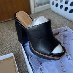 New Shoes Size 7