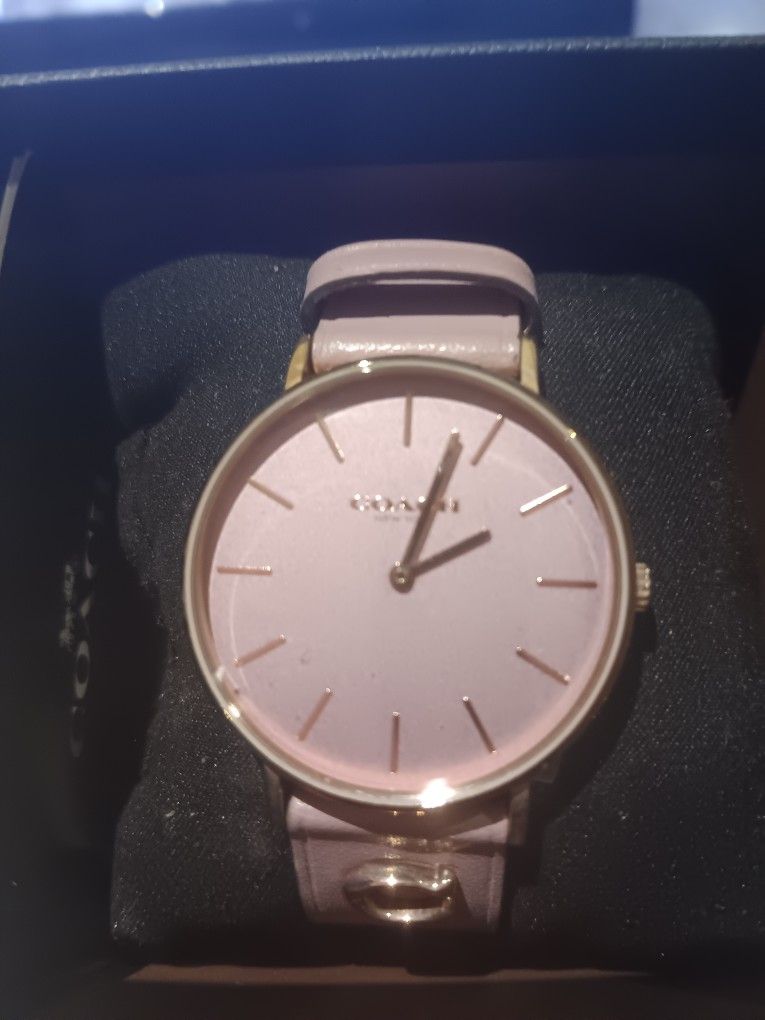 Women's Coach Watch