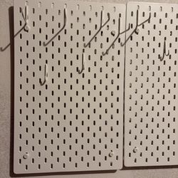 Peg Board: Three Panels, 18 Hooks