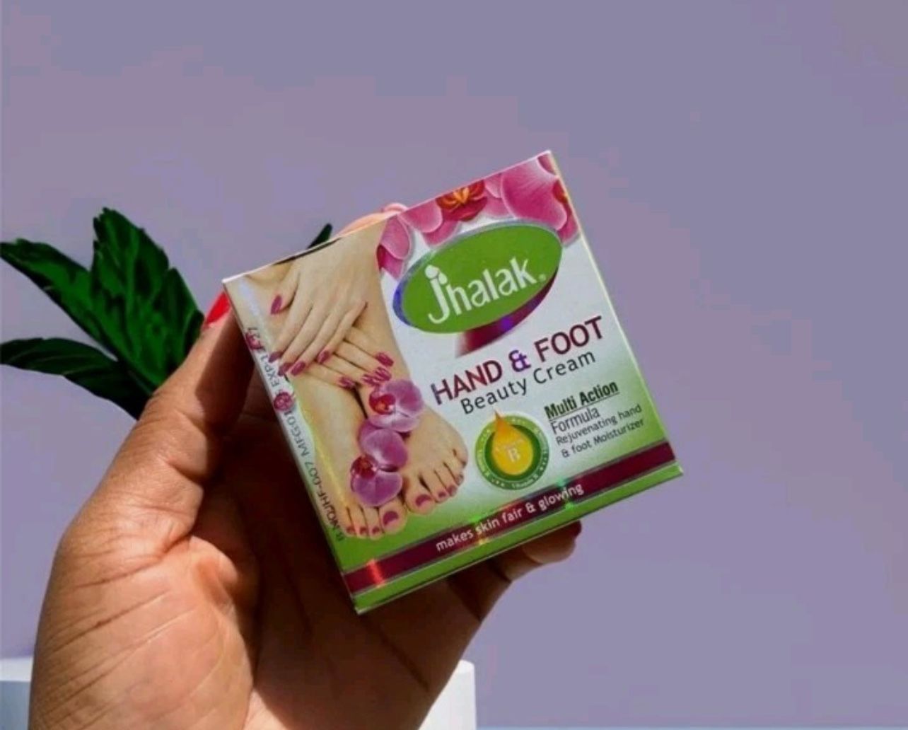halak Hand & Foot Whitening Cream 30g Also For Dark Thighs And Underarms