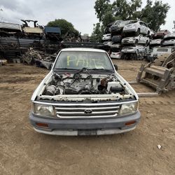 1998 Toyota T-100 FOR PARTS ONLY!