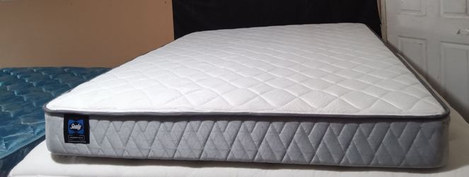 Queen Size Mattress (Colchón Queen Size)