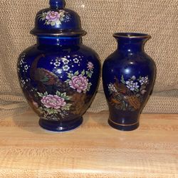 Vintage Japanese Cobalt Blue Peacock Porcelain Lidded Ginger Jar & Small  Vase