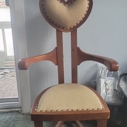 Antique CHAIR. VERY OLD