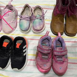 Girl Shoes 6C/ Zapatos De Niñas 6C