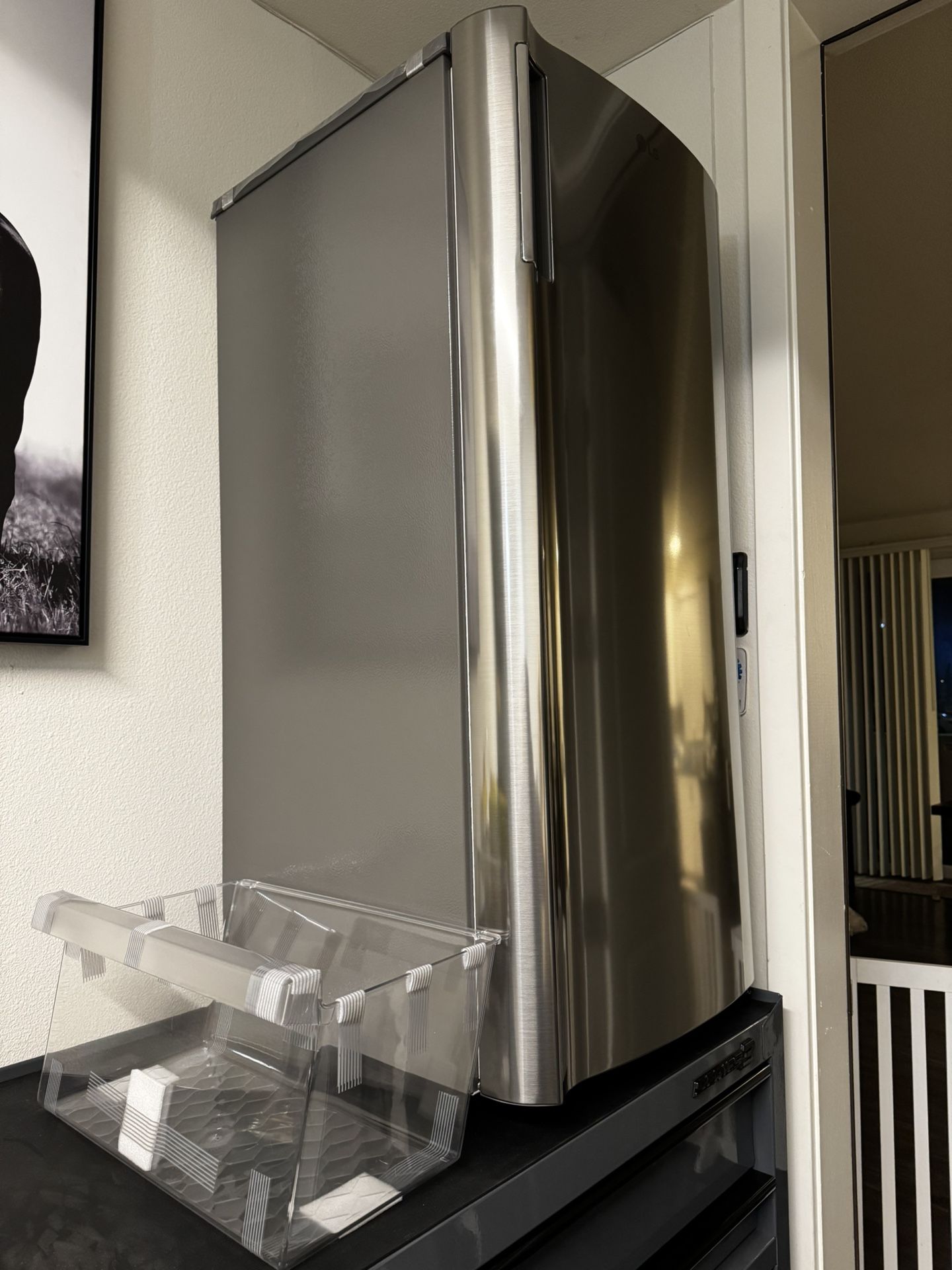 LG Fridge, Top Freezer Stainless Steel  44H-20W-21D