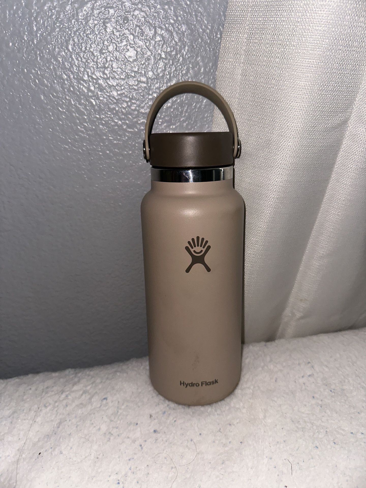 Taupe Hydro Flask 