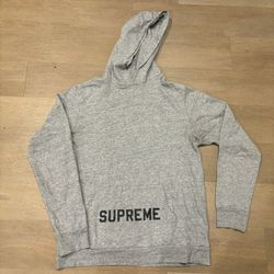 Supreme Hoodie 