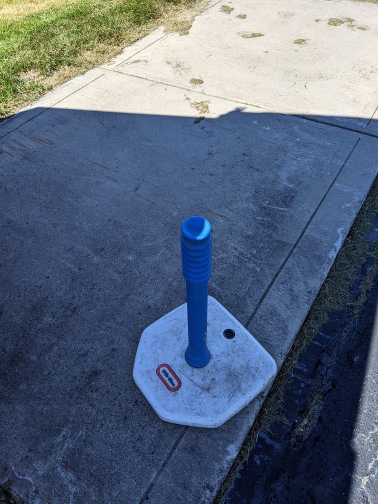 Little Tykes Batting Tee