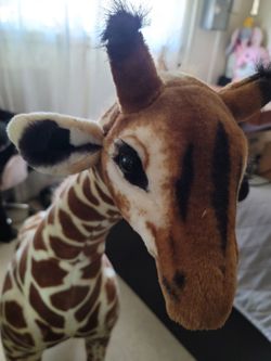 Melissa & Doug giraffe