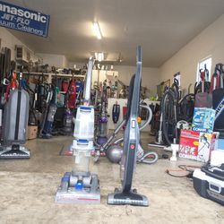 Vacuum cleaner and carpet cleaner