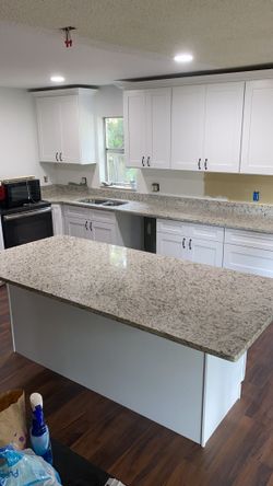 Remodelamos Su Cocina Y Quartz Countertops Granite Y Quartz