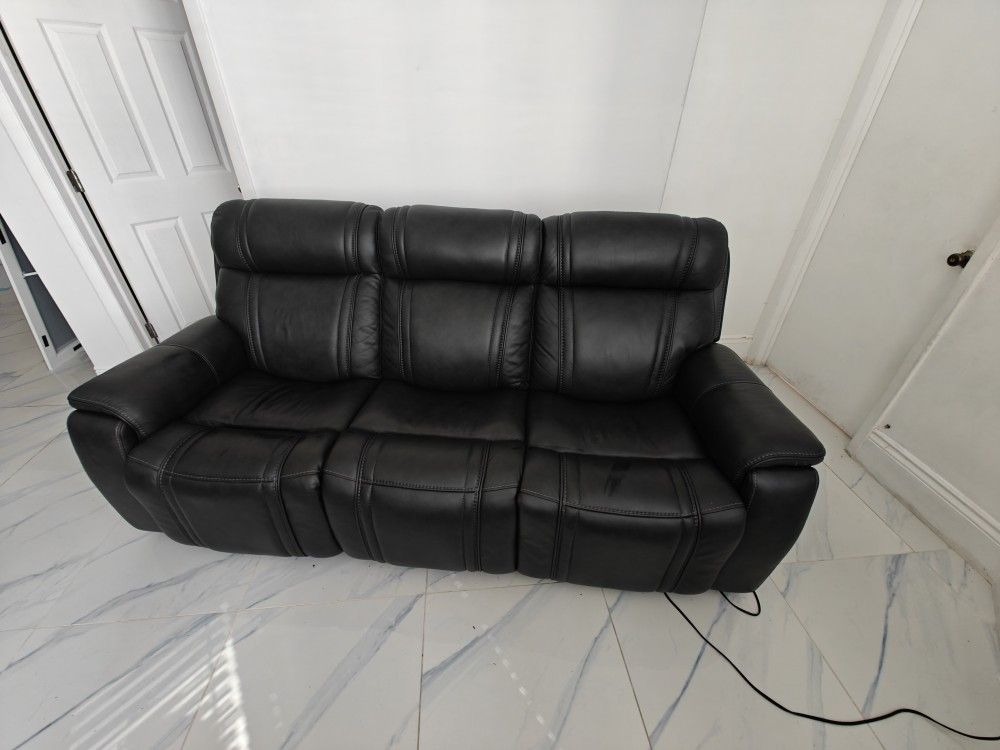 Gran Oferta Sound Tech by Shaq Black Leather Triple Power Reclining Sofa with Audio