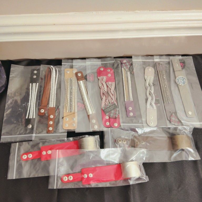 13 Women's Wrist Bands