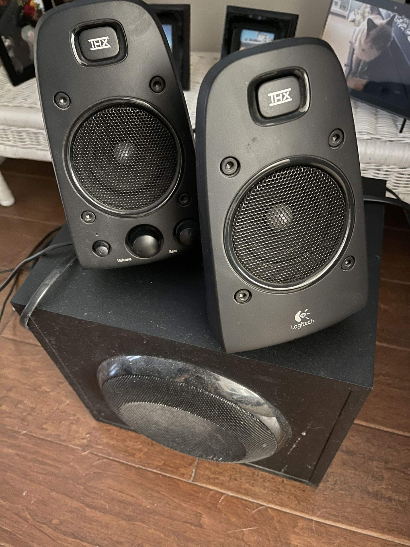 Logitech Z623 THX Certified 2.1 Speakers