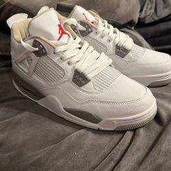 Jordan 4 Oreo