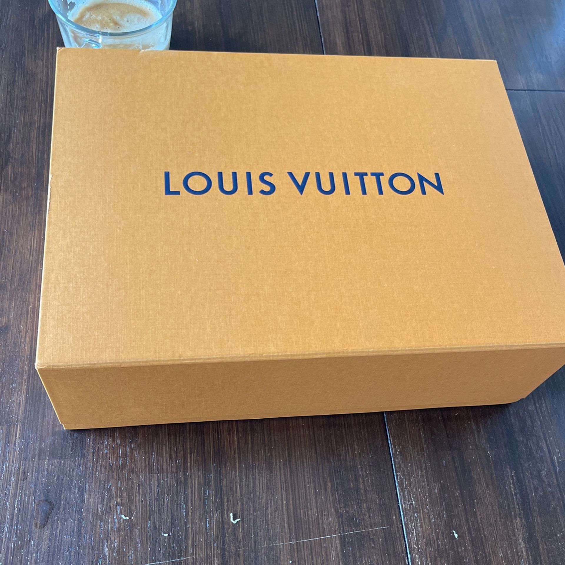 Authentic Louis Vuitton Vintage Bag for Sale in Bonita, CA - OfferUp