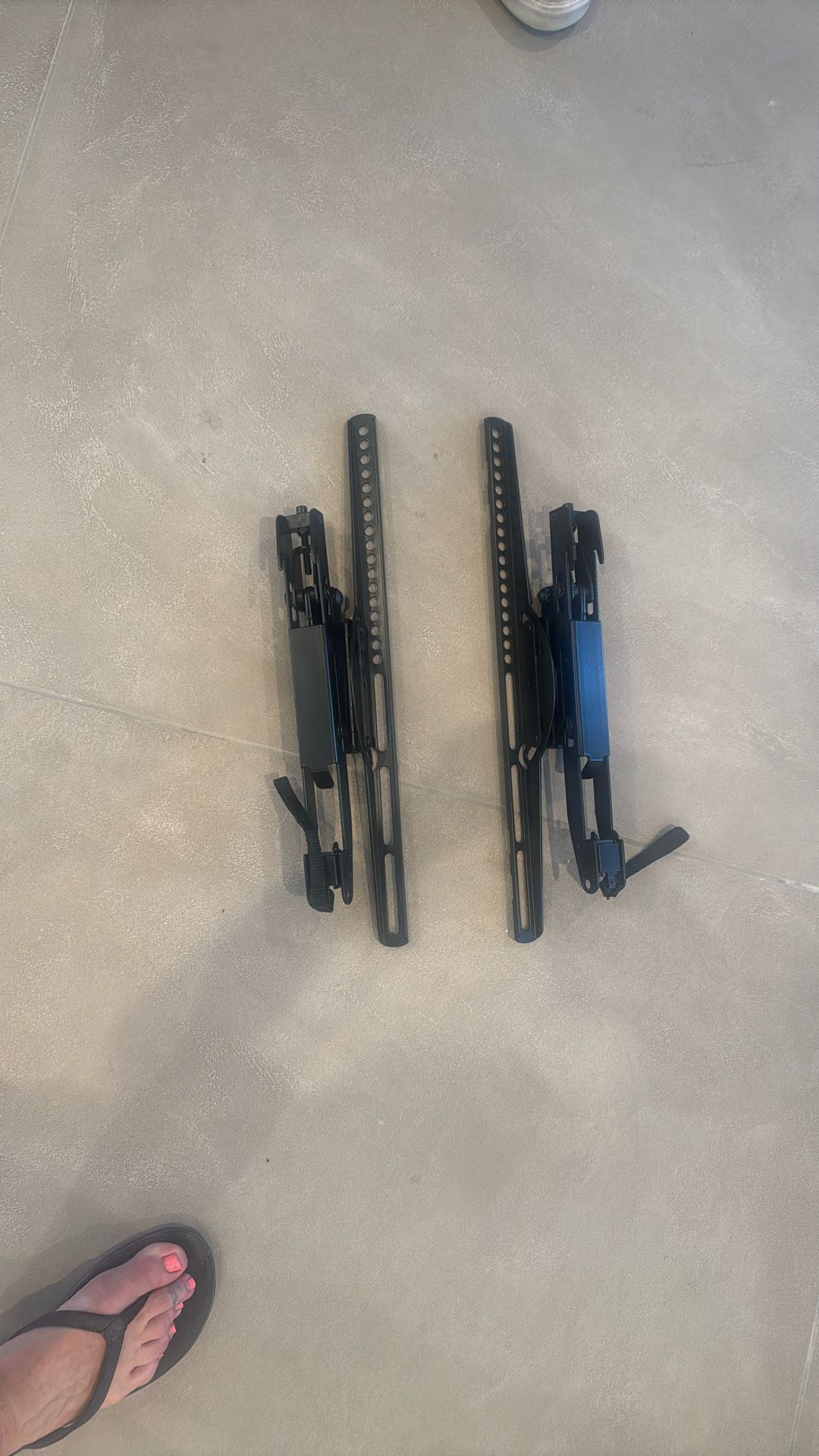 Wall Mount Bracket For 55-80” TV