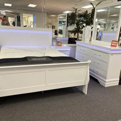 White 5pc Bedroom Set W/ Modern LED Lights For Sale (Brand New Furniture) 40% Off W/ FREE MATTRESS!
