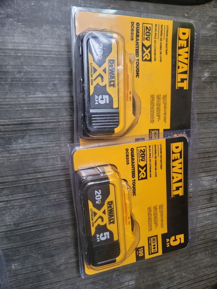 DEWALT 20VMAX XR BATTERIES 5.0AH NEW