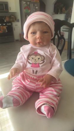 Muñeca realistica