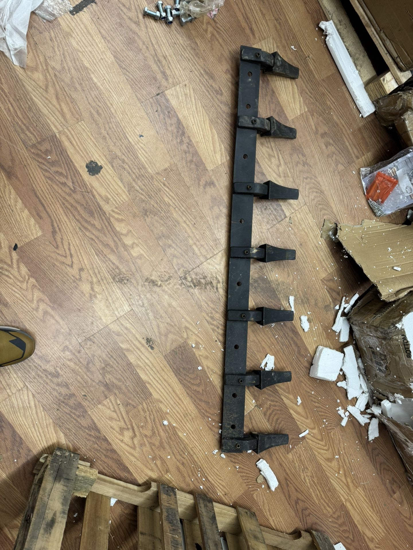 VEVOR Bucket Tooth Bar