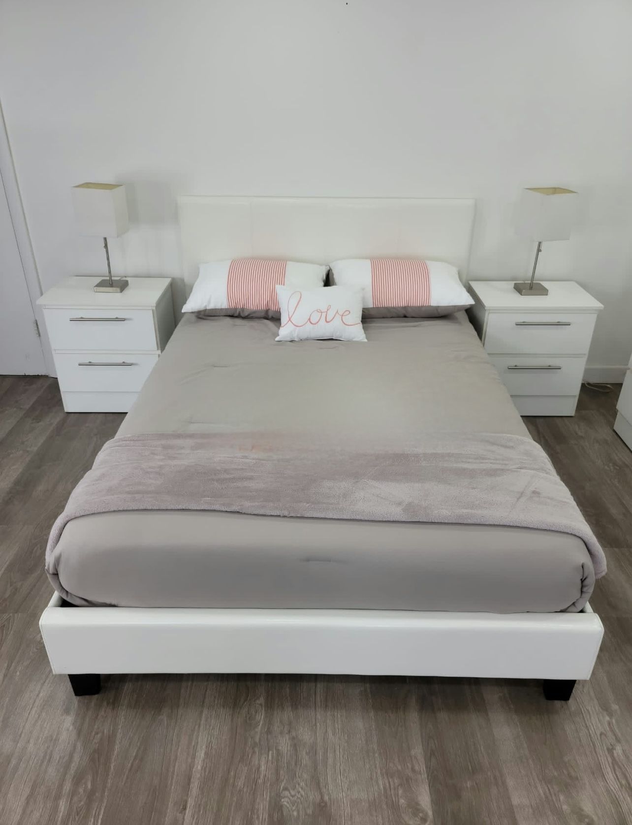 Bedroom Set - Juego De Cuarto 