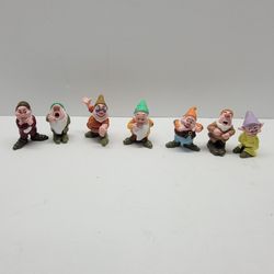 seven dwarfs figures