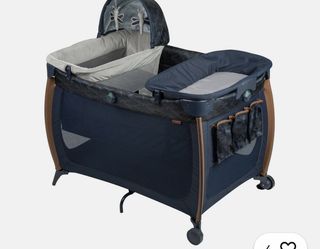 Monbebe Flex Deluxe Baby Play Yard with Bassinet
