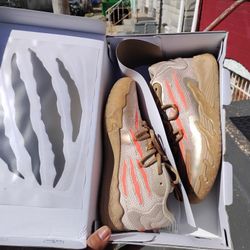 MELLO BALL SIZE 4.5 Y 