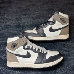 Jordan 1 Dark Mocha