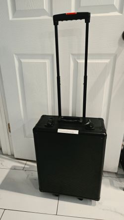 Toolbox NEW . CAJA DE HERRAMIENTAS NUEVA