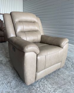 Mason Leather Power Recliner with Power Headrest
