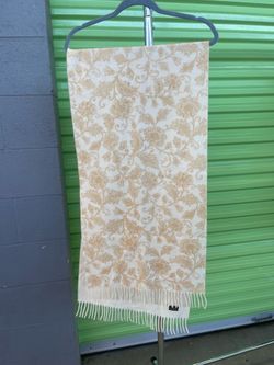 cashmere scarf made in Italy