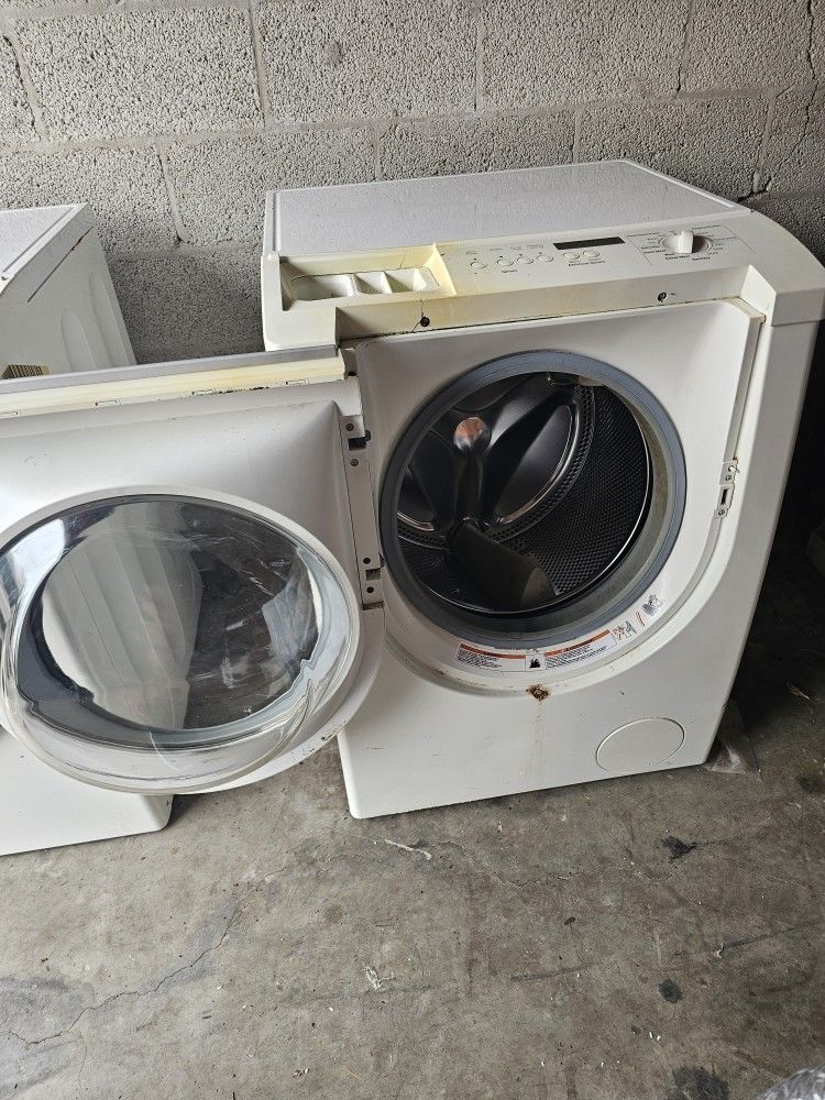 Bosch Frint Load Washing Machine and Dryer. 