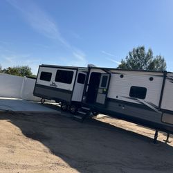 2022 Jayco Jay Flight 34ft 