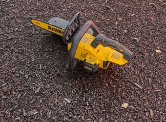 DEWALT 12" Cordless 20v Chainsaw (tool only) šš battery & charger available for extra