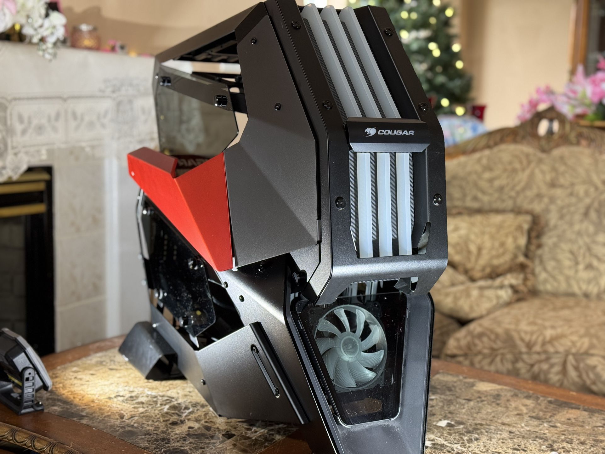 Cougar Conquer 2 PC Case