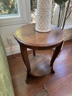 Tables-Round Wood  Table with Lower Shelf