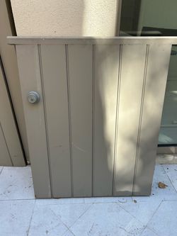 Solid wood garden gate