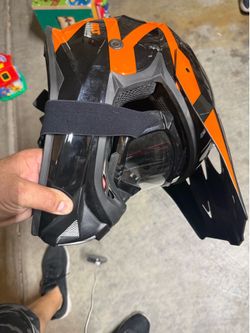 Off road helmet with goggles