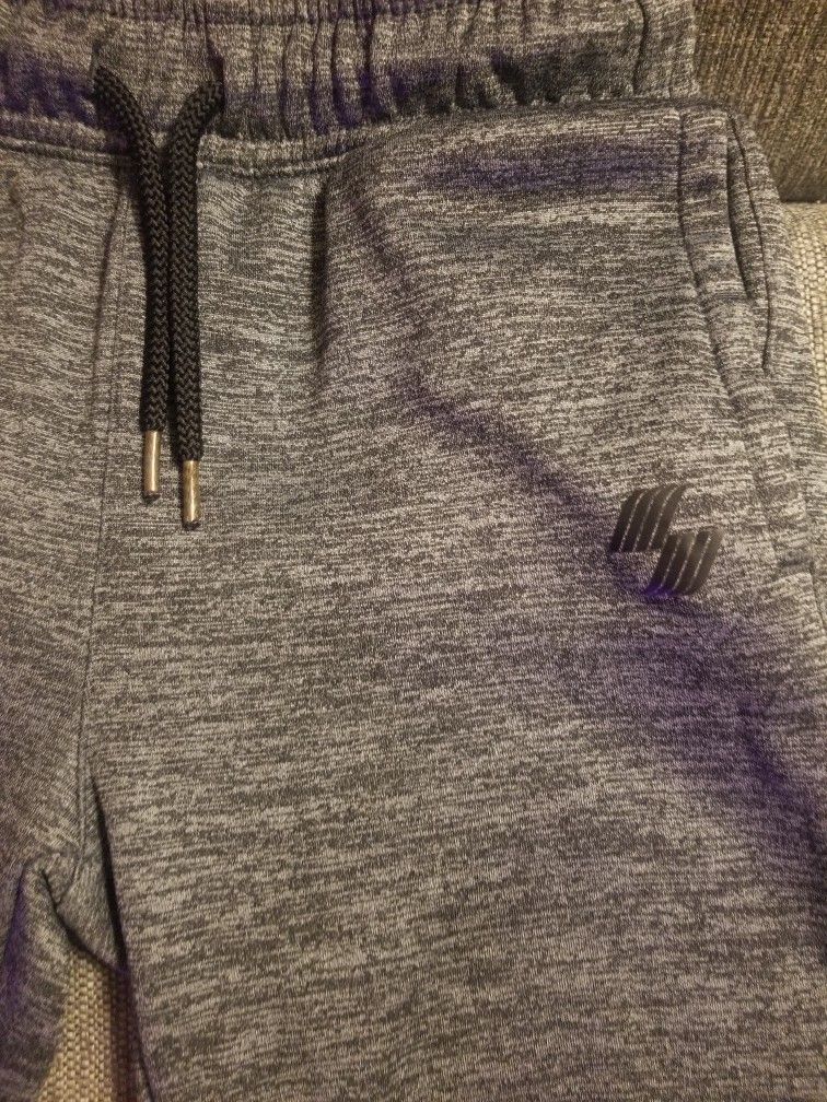 NWOT Boys Sweatpants Size Medium 7/8