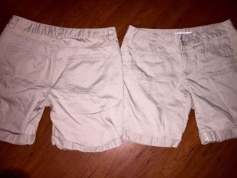 Lot of 2 Ann Taylor LOFT Khaki Shorts - Size 2